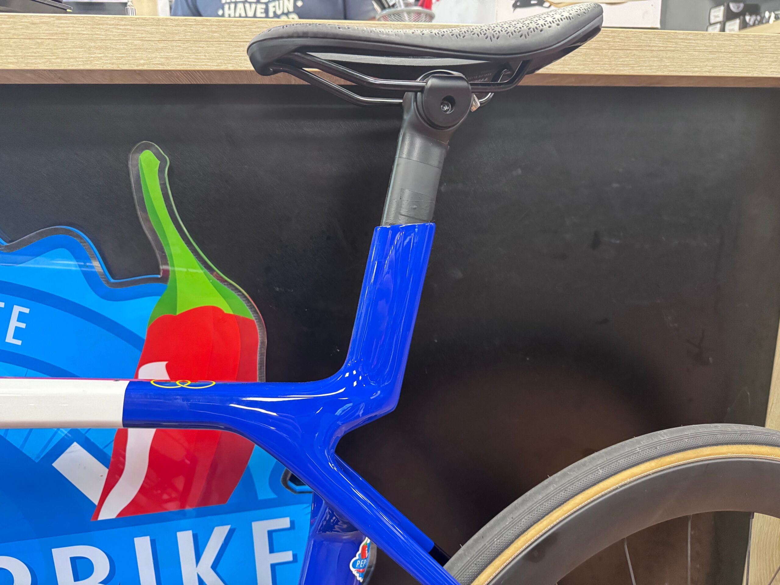 BDC Trek Madone SLR7 Axs Gen.8 - tg. M/L (56) - immagine 4